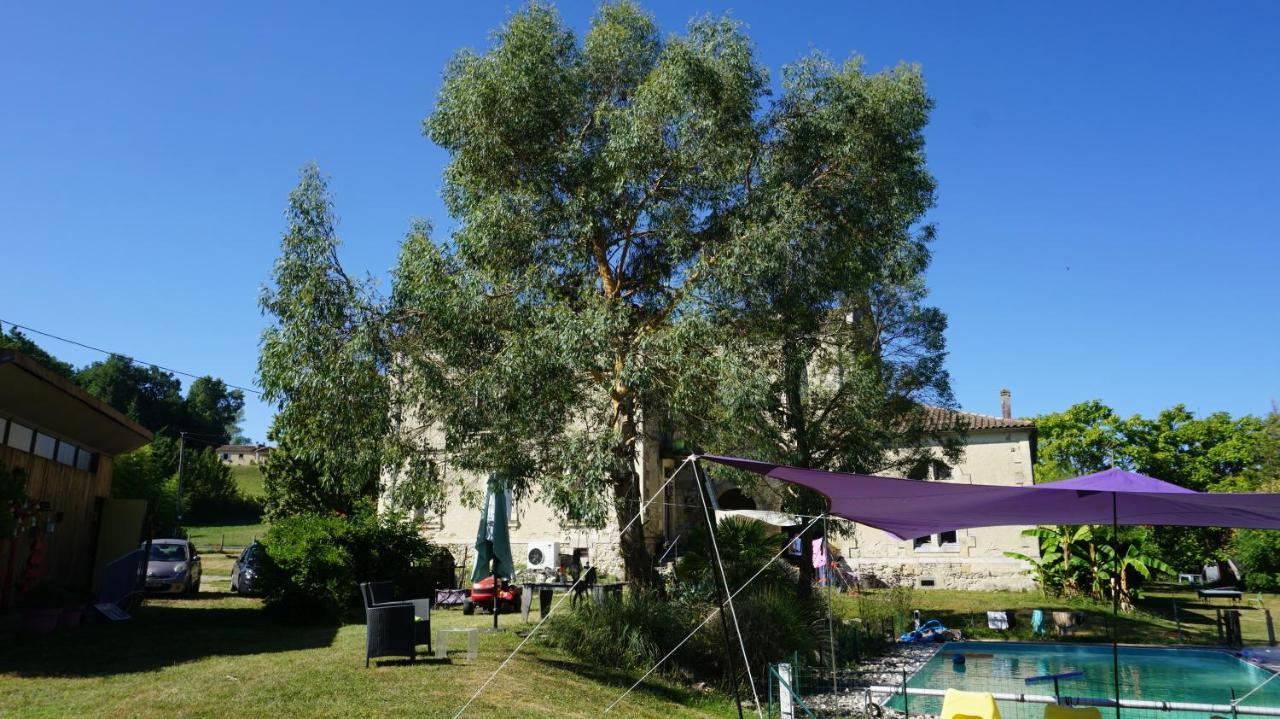 La Vieille Ecole Bed & Breakfast Bourgougnague ภายนอก รูปภาพ